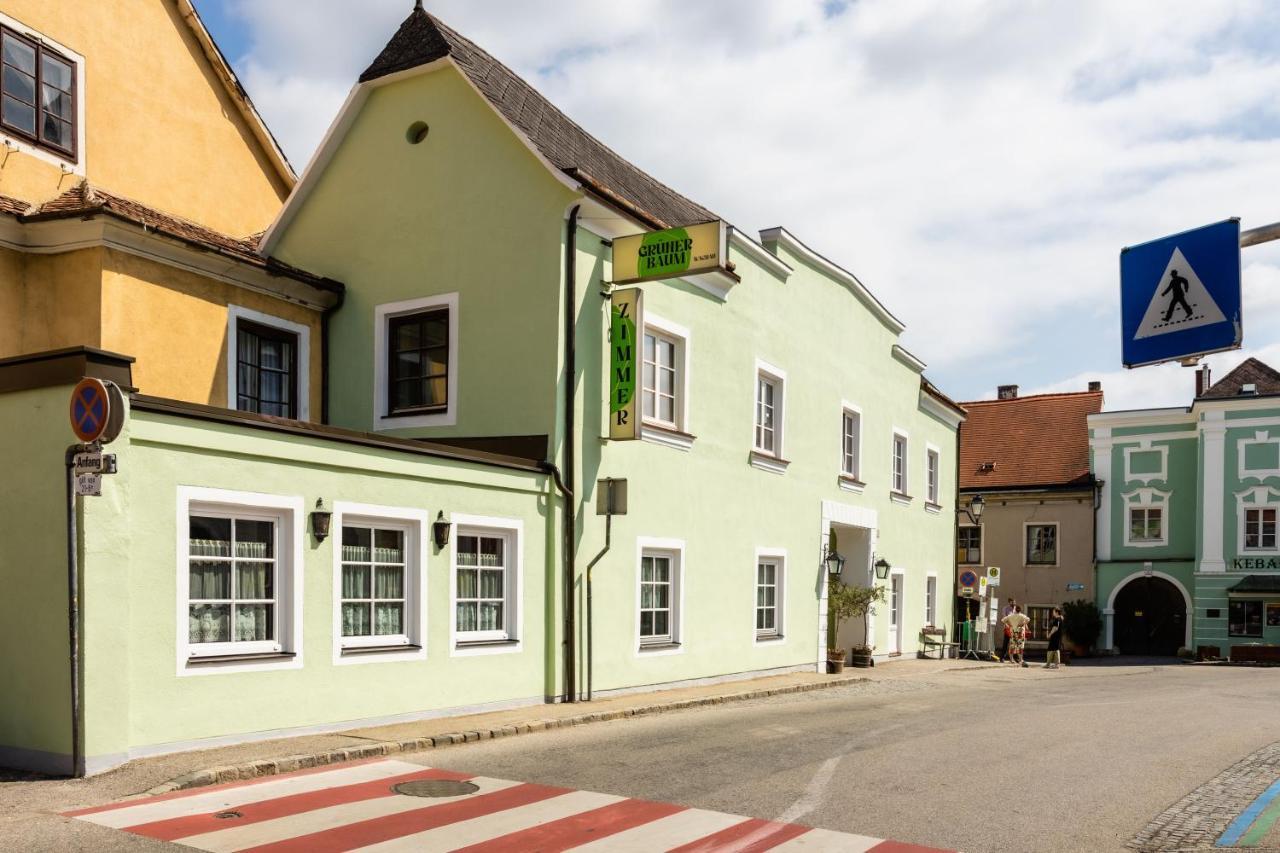 Gruener Baum Wachau - Retro Fruehstueckspension Mautern Exterior photo